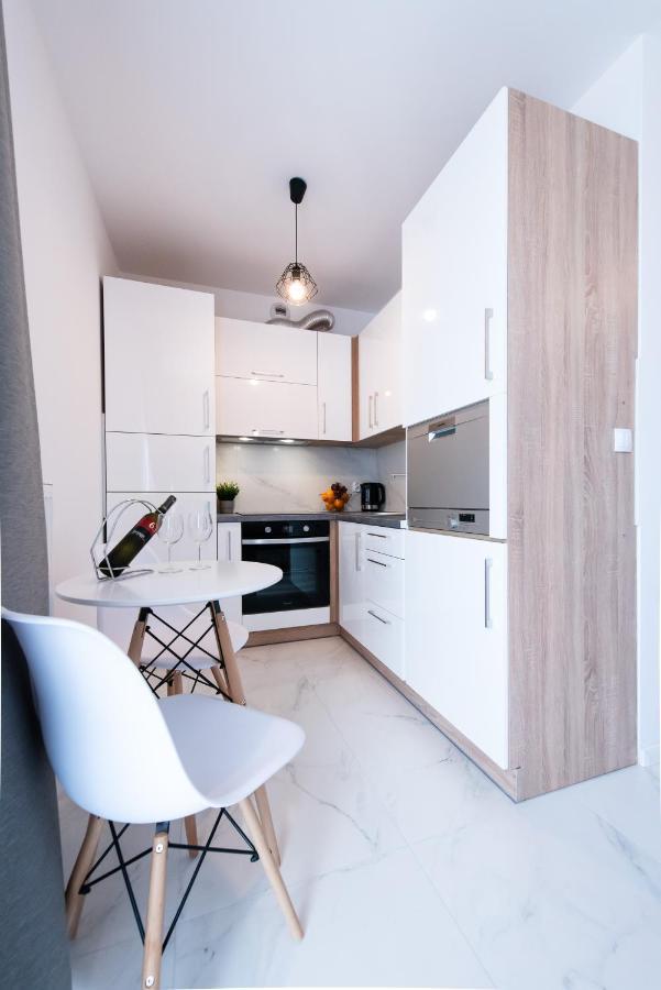 קרקוב Estella Apartment מראה חיצוני תמונה
